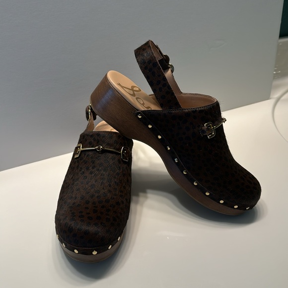 Sam Edelman clogs. Size 10. - Picture 2 of 3